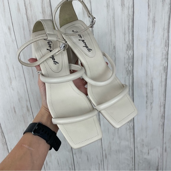 Free People white block toe and block heel size 38 - Picture 4 of 7
